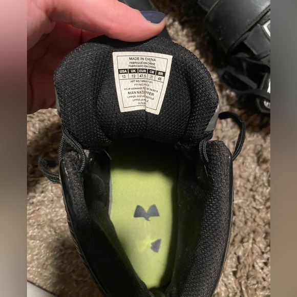 Under Armour Football Cleats - Picture 4 of 4